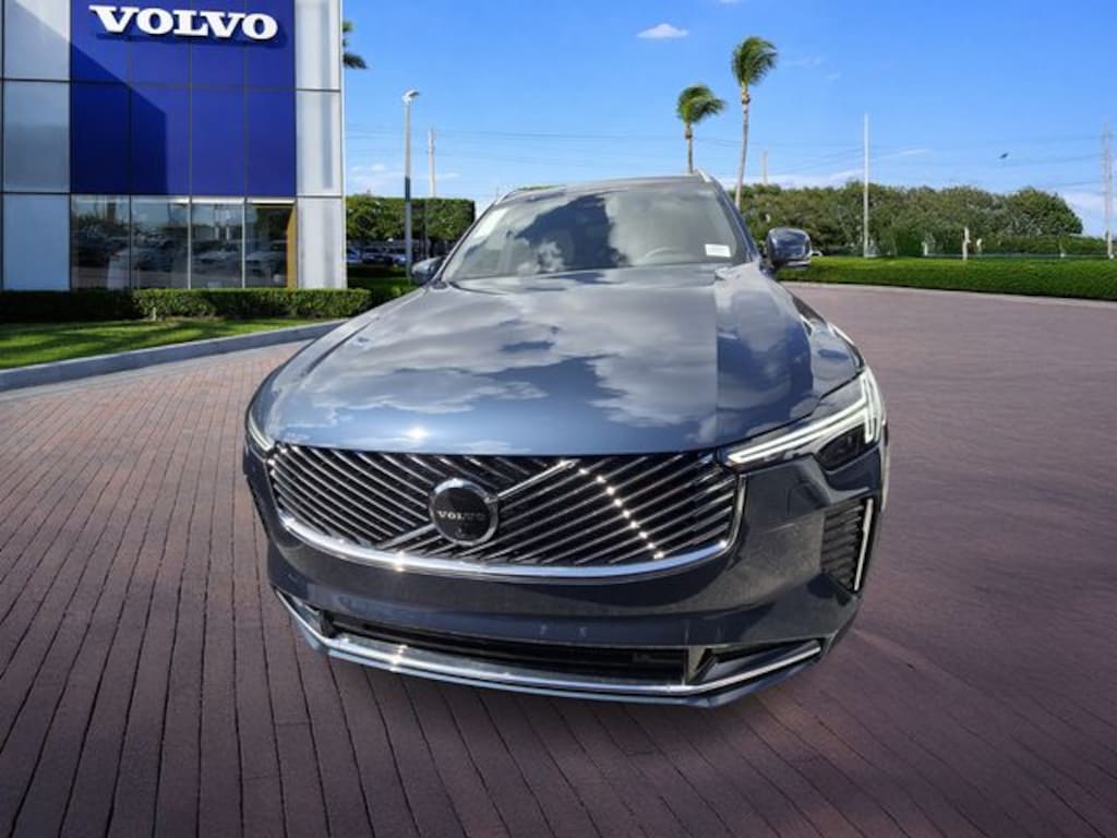 New 2026 Volvo XC90 B6 Plus 7-Seater SUV