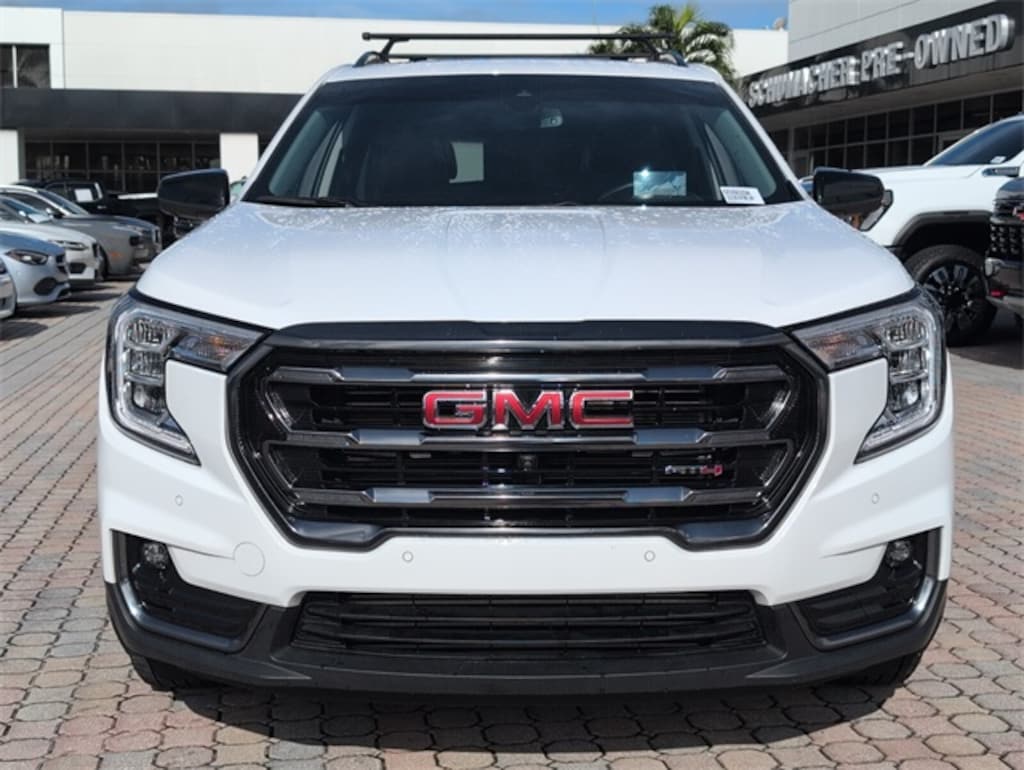 Used 2022 GMC Terrain AT4 SUV