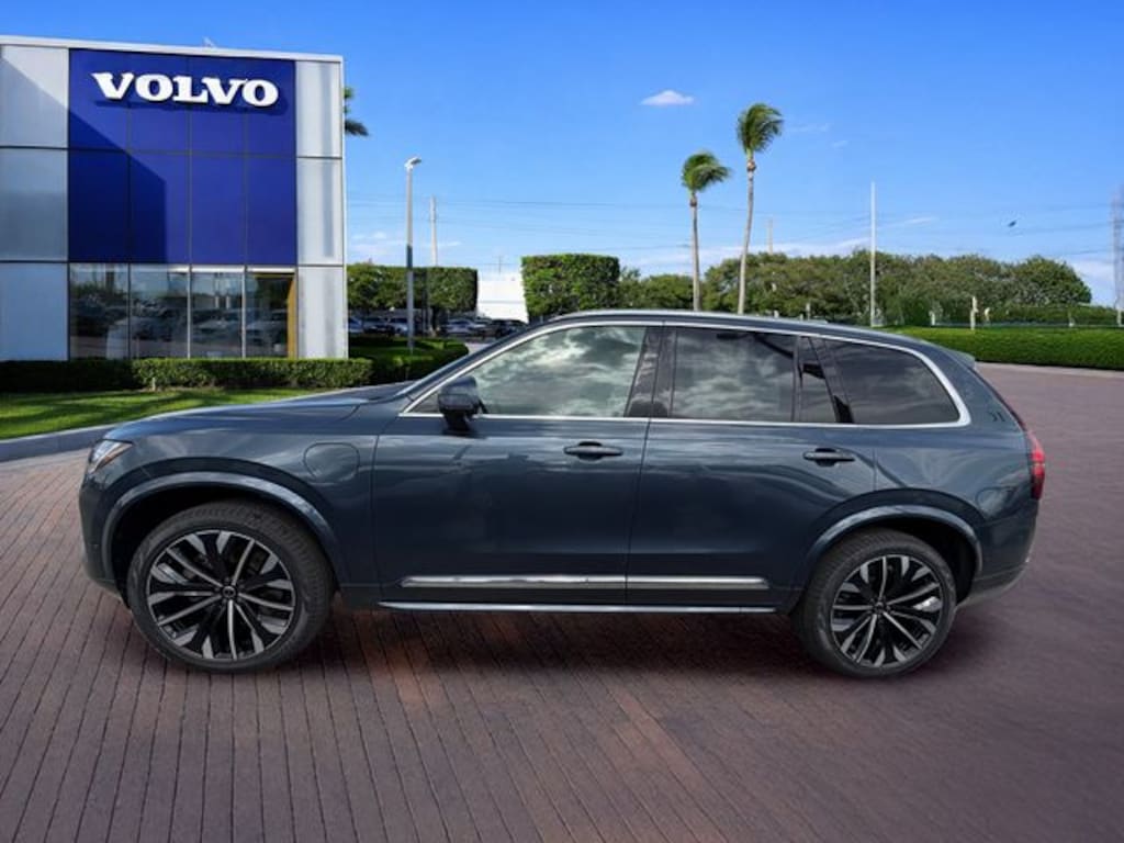 New 2026 Volvo XC90 plug-in hybrid T8 Ultra 7-Seater SUV
