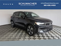 2025 Volvo XC40 B5 Core Bright Theme AWD SUV
