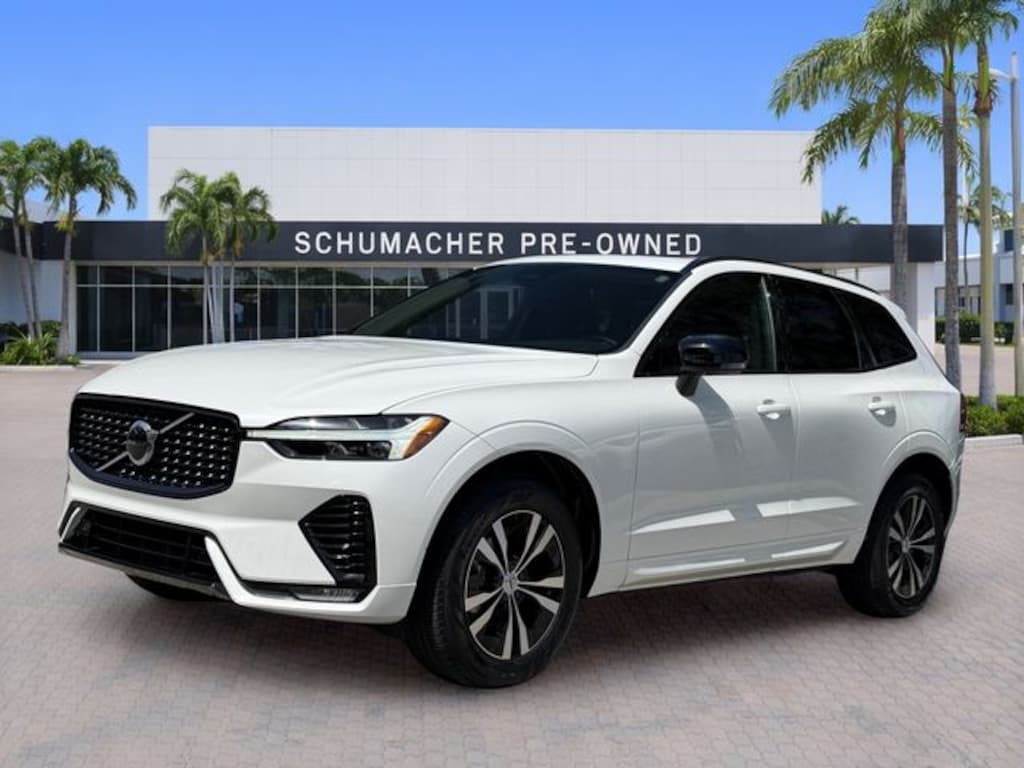 Used 2025 Volvo XC60 B5 Core SUV