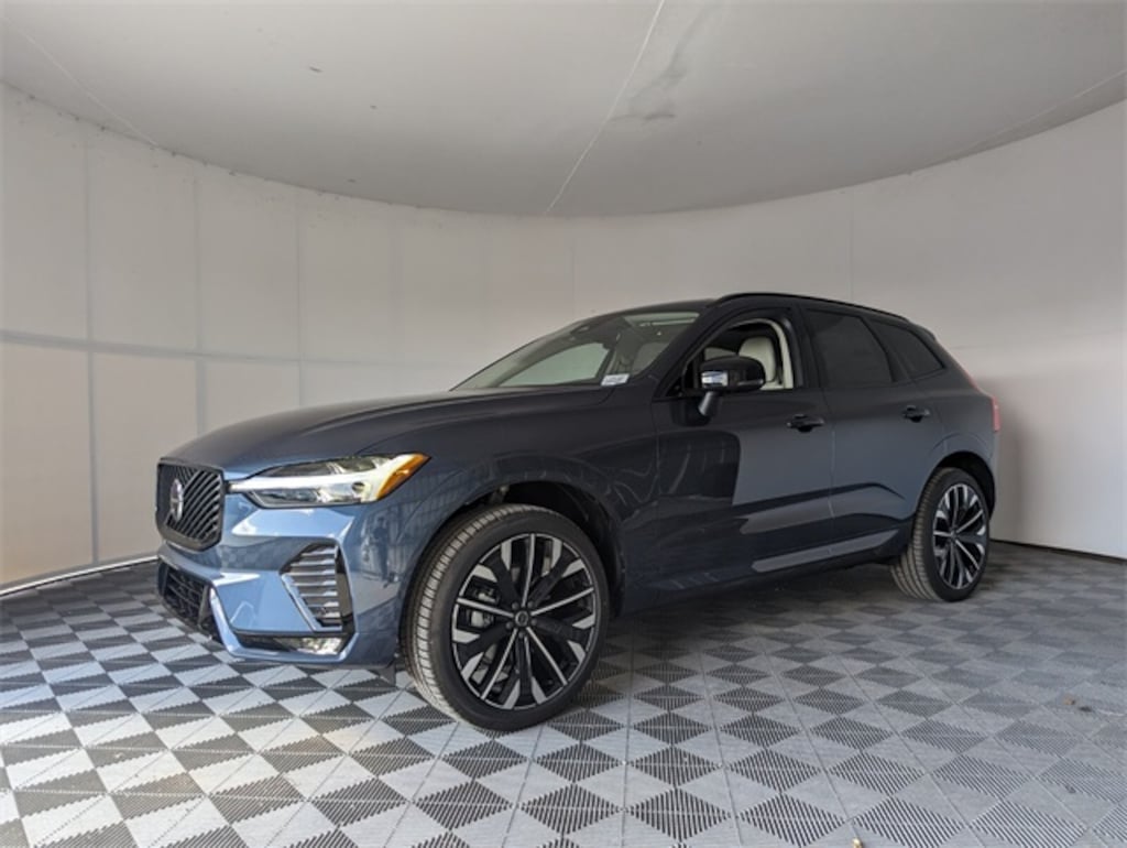 New 2026 Volvo XC60 B5 Ultra SUV