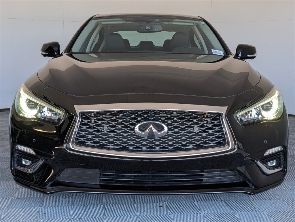 2024 Infiniti Q50 LUXE photo 3