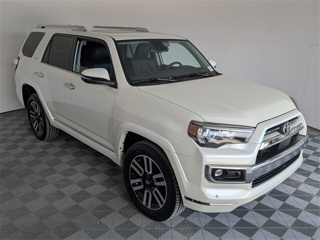 2022 Toyota 4Runner Limited 4WD photo 2