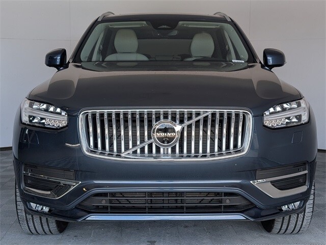 2024 Volvo XC90 B5 Plus photo 3