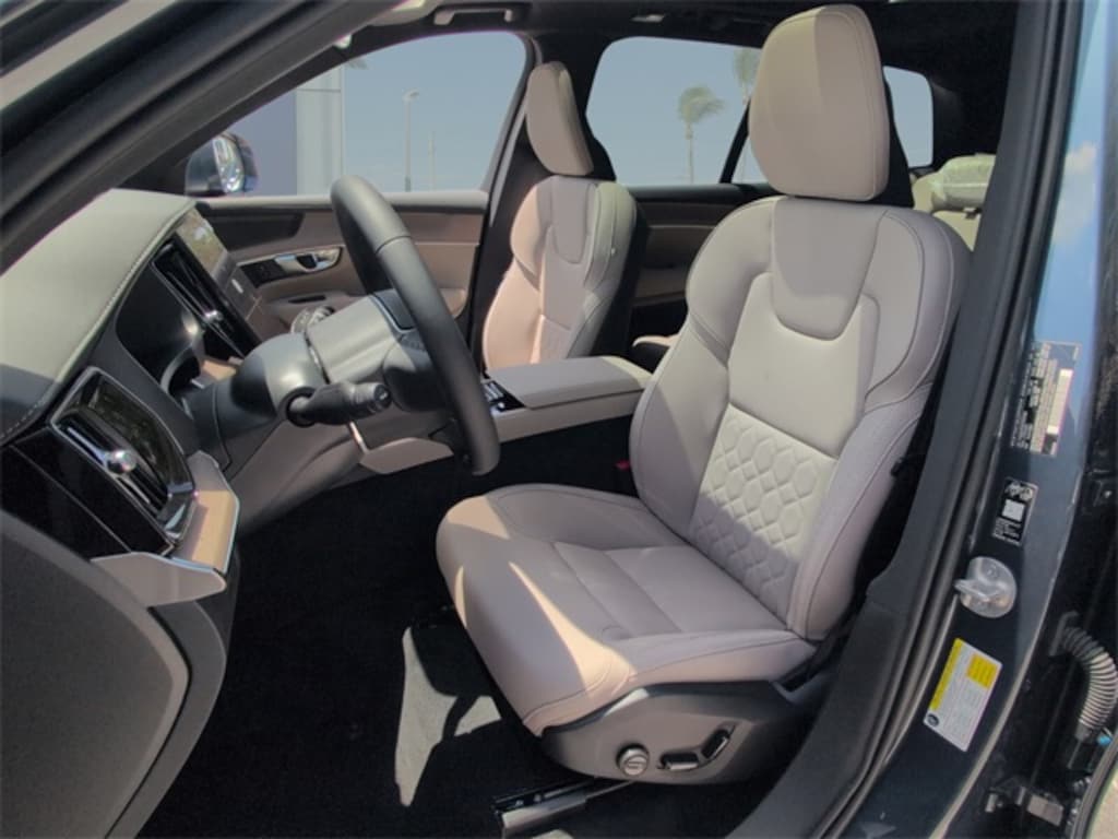 New 2026 Volvo XC90 B6 Plus 7-Seater SUV