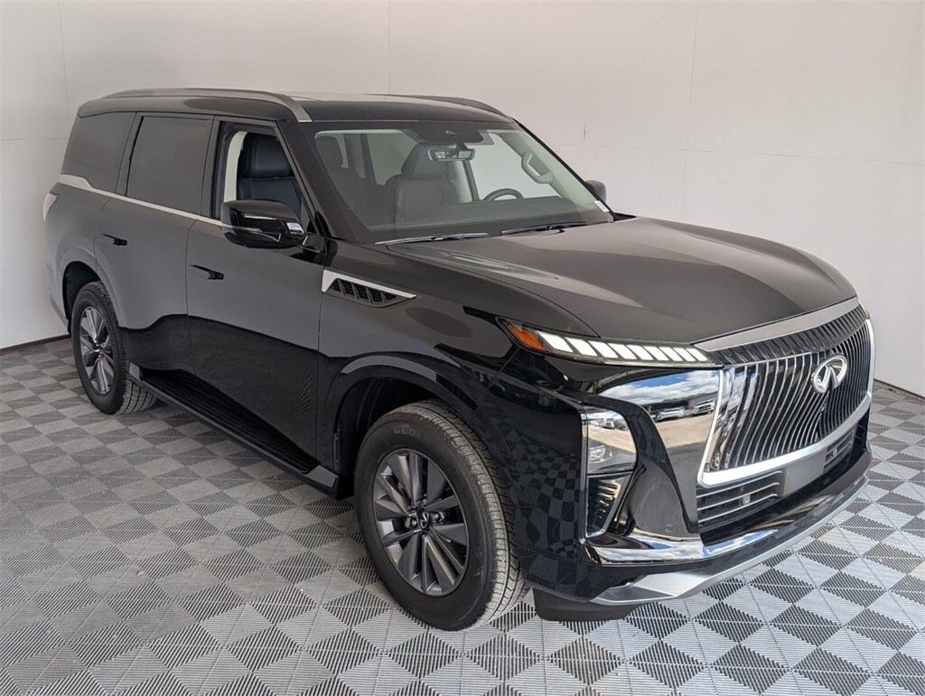 2025 Infiniti QX80 Pure photo 2
