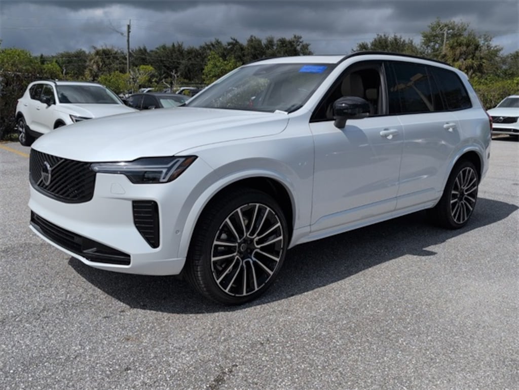 New 2026 Volvo XC90 B6 Ultra Dark Theme 7-Seater SUV