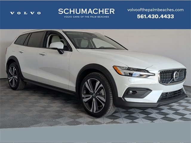 2026 Volvo V60 Cross Country Wagon 