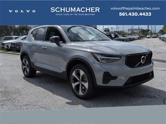 2026 Volvo XC40 B4 Core SUV