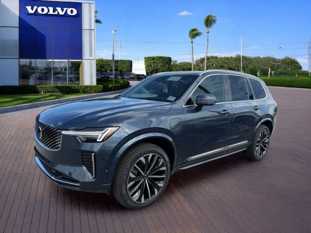 New 2026 Volvo XC90 plug-in hybrid T8 Ultra 7-Seater SUV