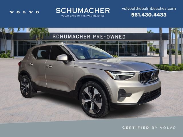 2024 Volvo XC40 B5 Plus Bright Theme SUV