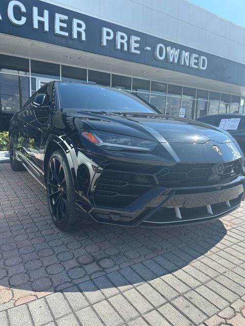 2020 Lamborghini Urus 4.0 V8's photo