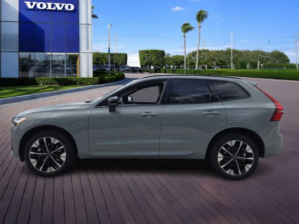 New 2026 Volvo XC60 B5 Plus SUV