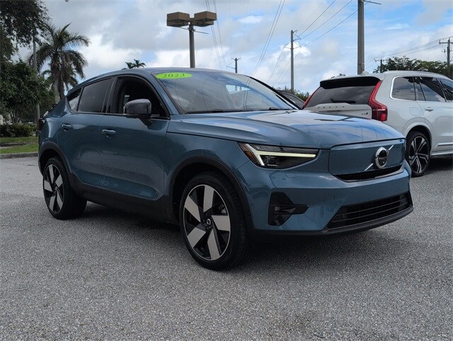 2023 Volvo C40 Recharge Ultimate photo 3