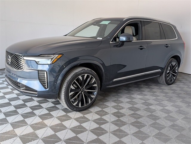 2026 Volvo XC90 Plus photo 4
