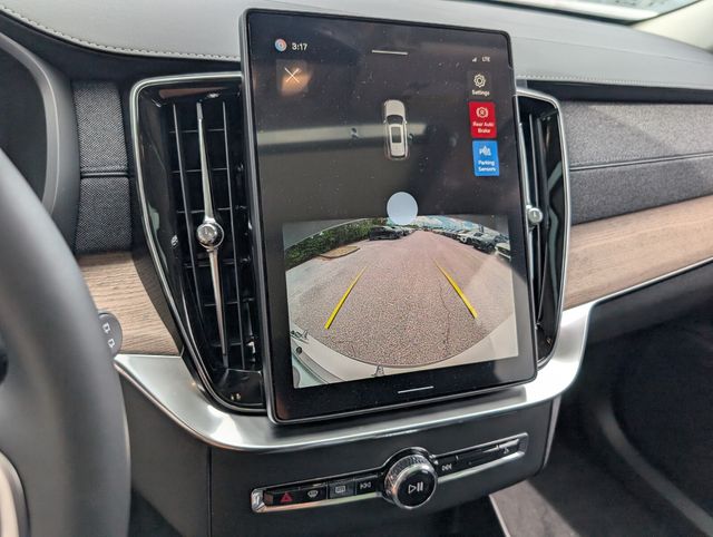2026 Volvo XC90 Core - Photo 14