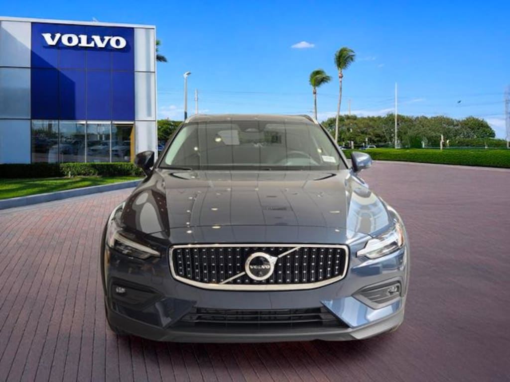 New 2026 Volvo V60 Cross Country B5 Plus Wagon