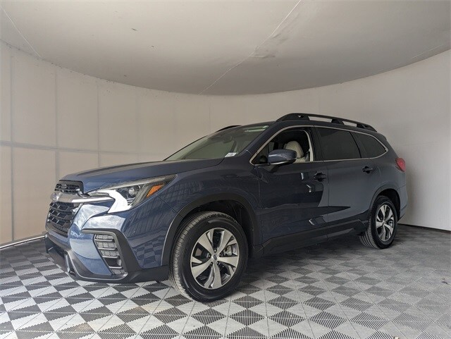 2025 Subaru Ascent Premium photo 4