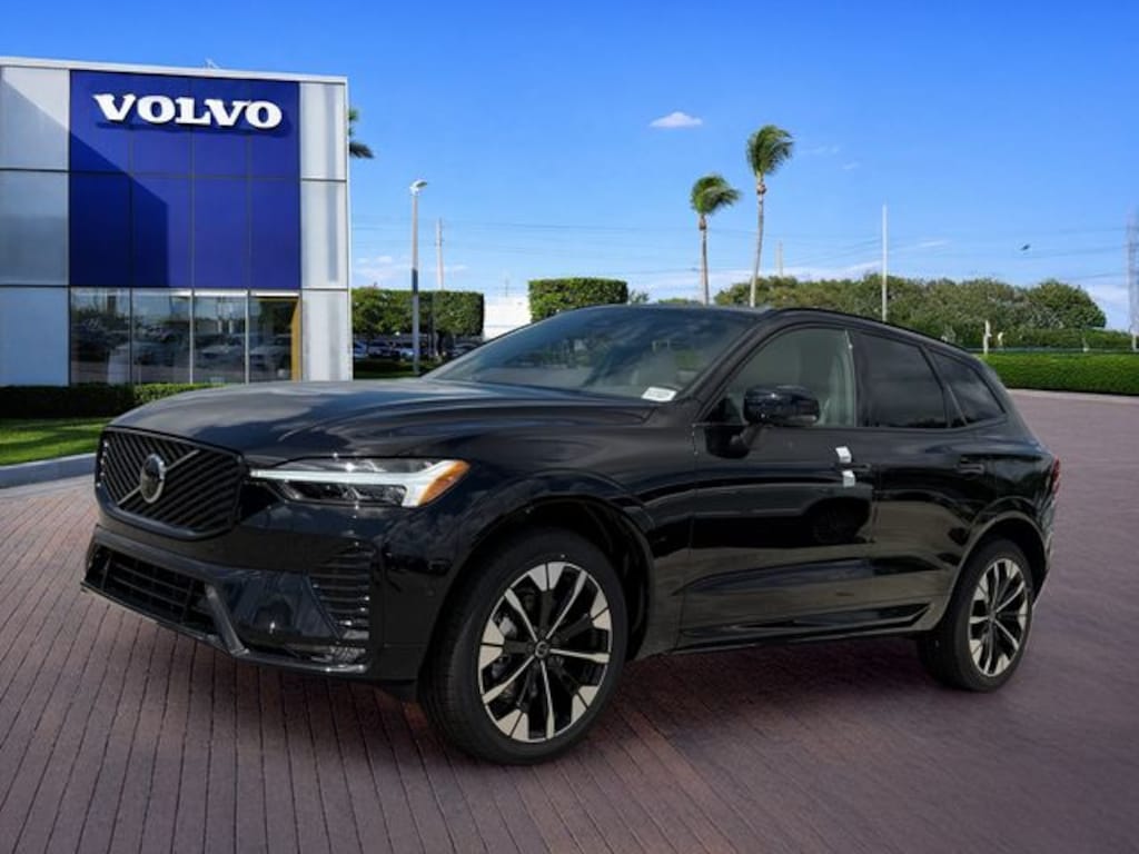 New 2026 Volvo XC60 B5 Plus SUV