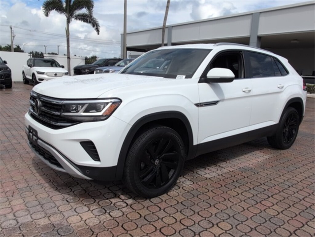 Used 2022 Volkswagen Atlas Cross Sport 2.0T SE w/Technology SUV
