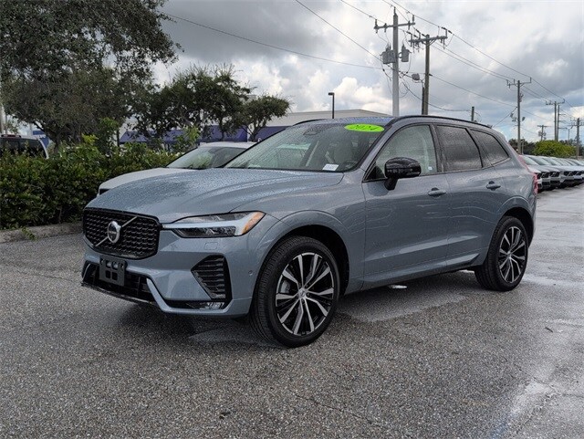 2024 Volvo XC60 B5 Plus photo 4