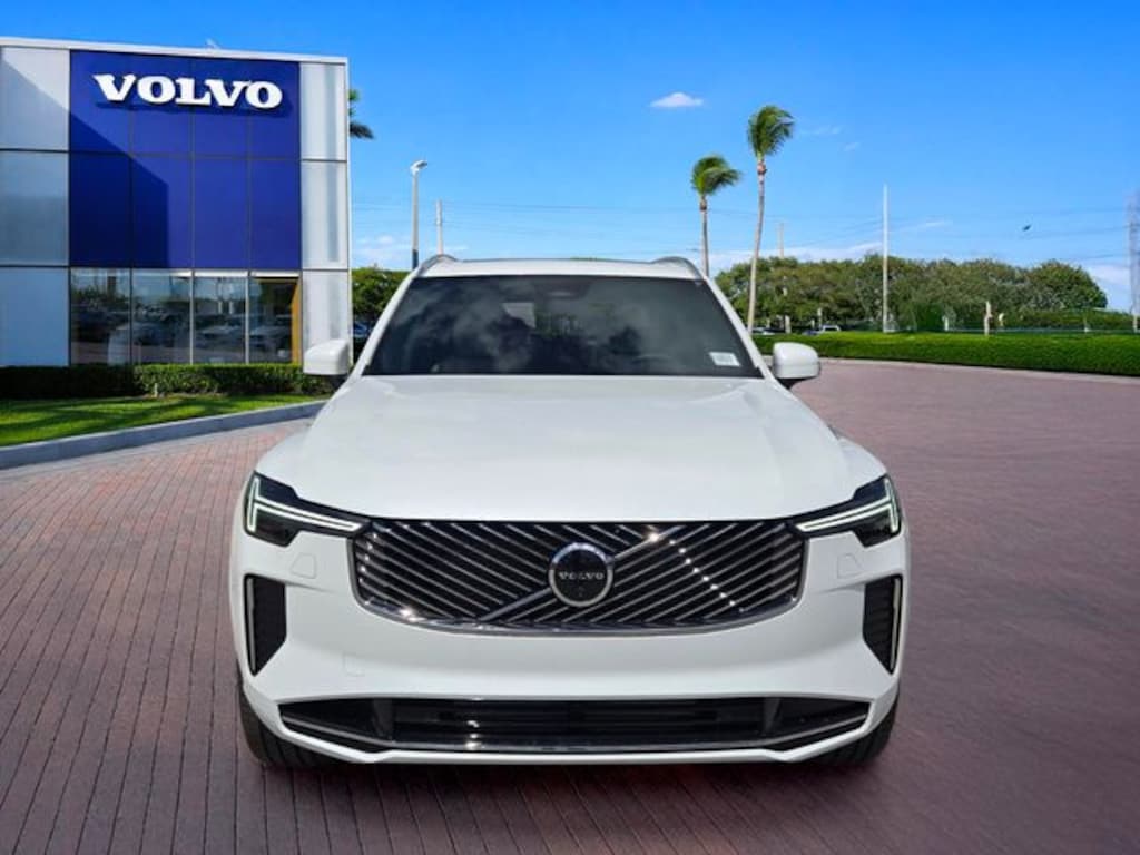 New 2026 Volvo XC90 plug-in hybrid T8 Plus 7-Seater SUV
