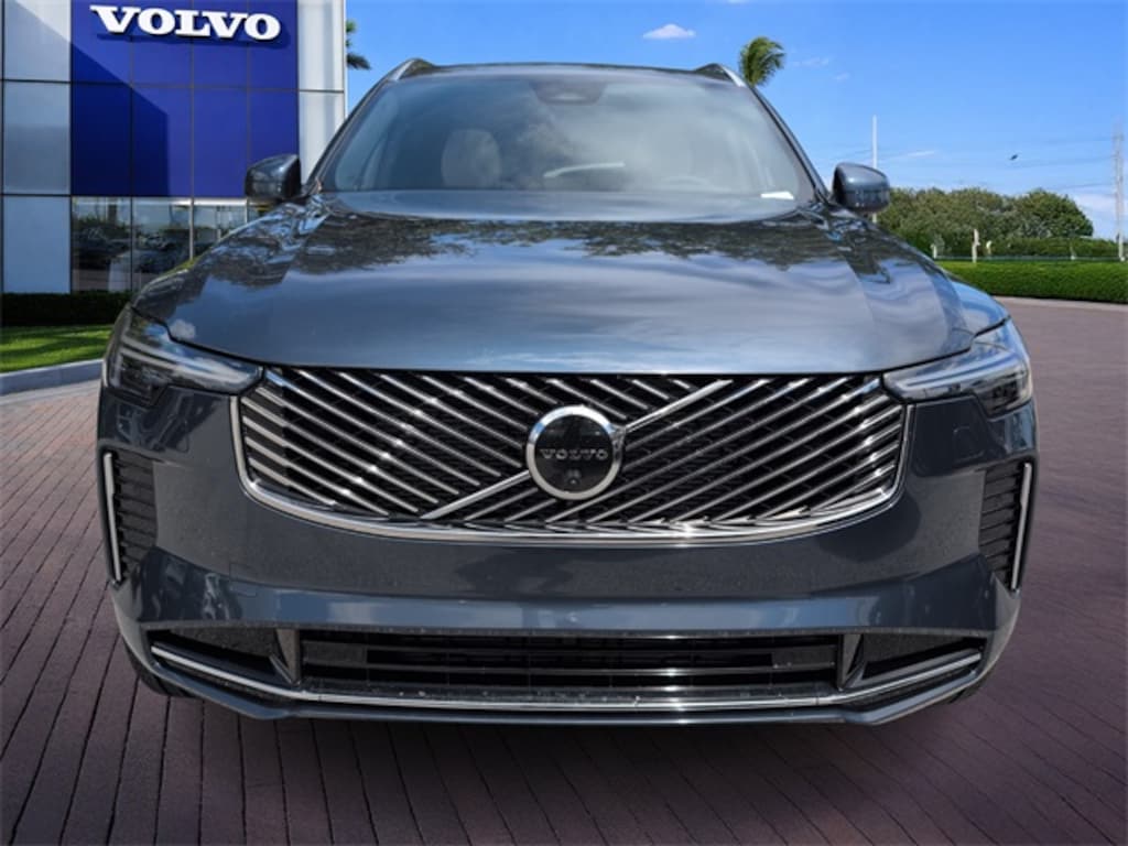 New 2026 Volvo XC90 B6 Plus 7-Seater SUV