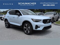 2026 Volvo XC40 B5 Plus SUV