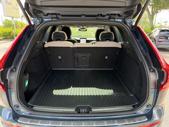 2026 Volvo XC60 Plus - Photo 15