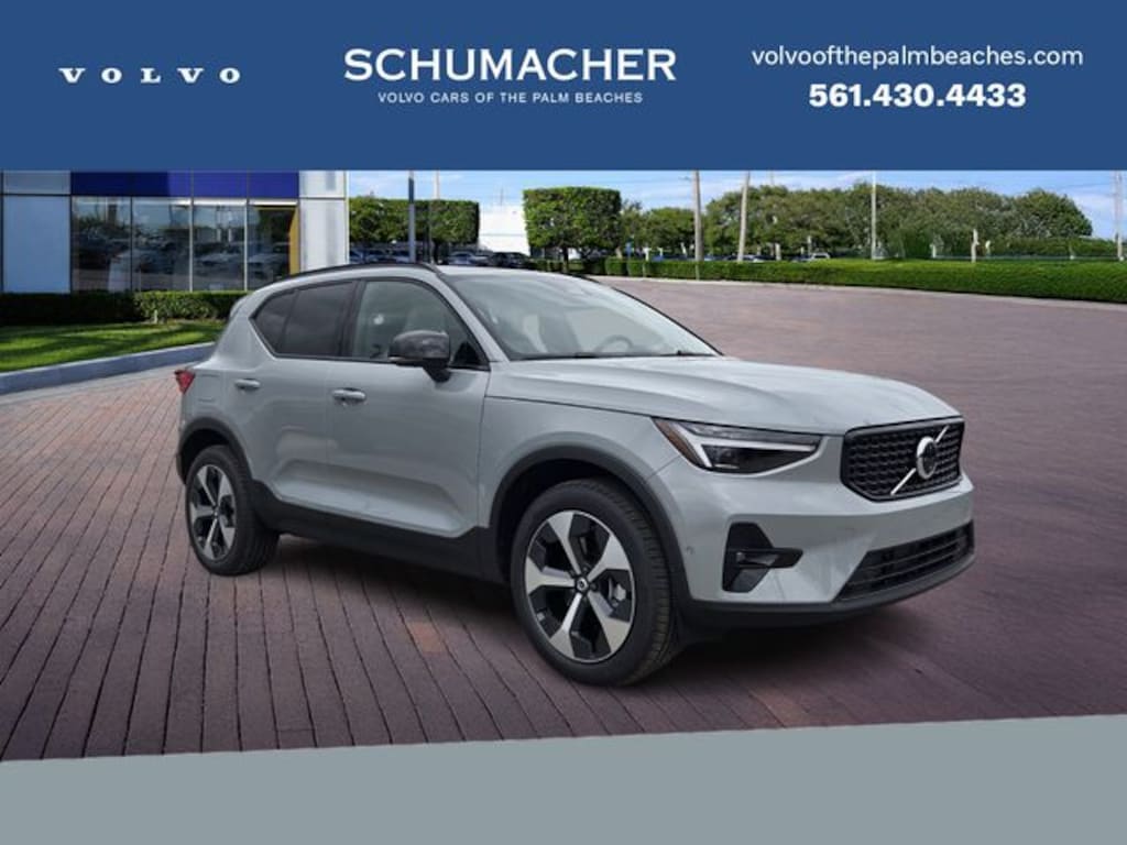 New 2026 Volvo XC40 B5 Plus SUV