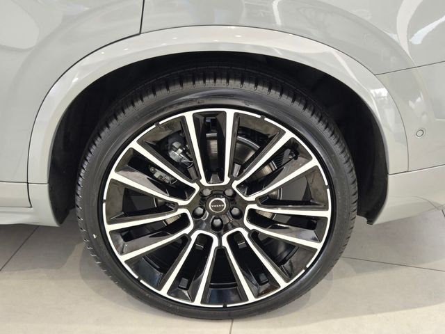 2026 Volvo XC90 Ultra - Photo 13