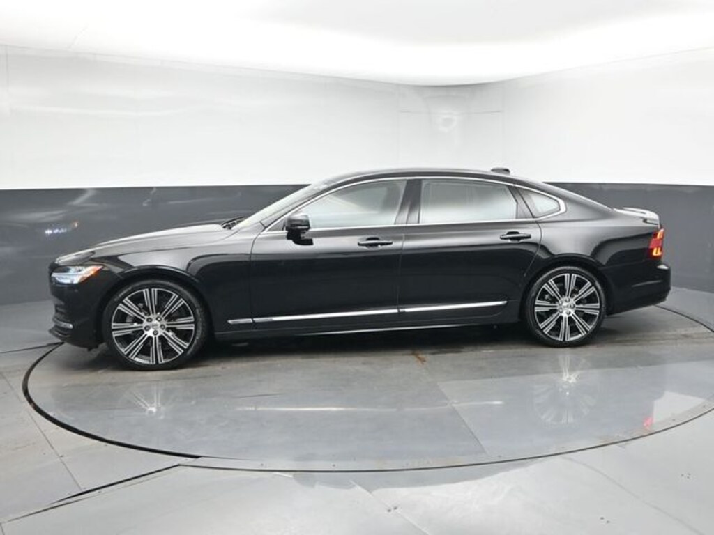 Used 2023 Volvo S90 Ultimate Sedan