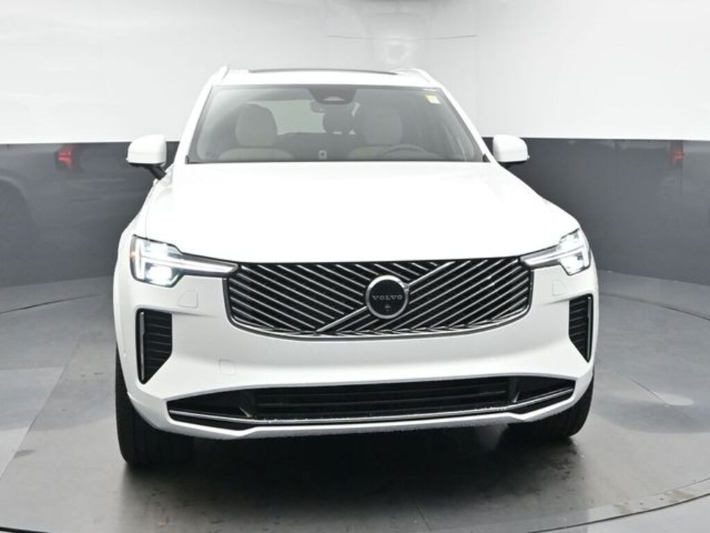 New 2026 Volvo XC90 B6 Plus 7-Seater SUV