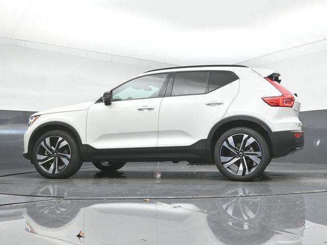 2024 Volvo XC40 Plus - Photo 39
