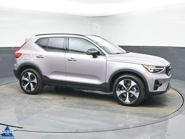 2026 Volvo XC40