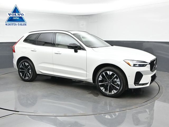 2026 Volvo XC60 B5 Plus Dark AWD's photo