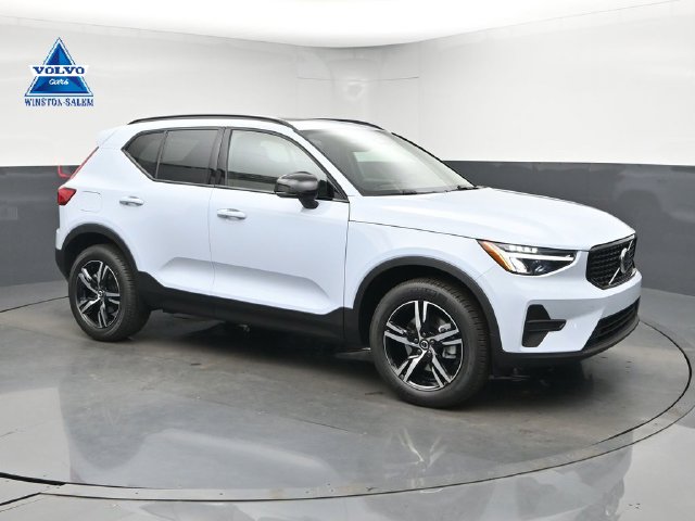 2026 Volvo XC40