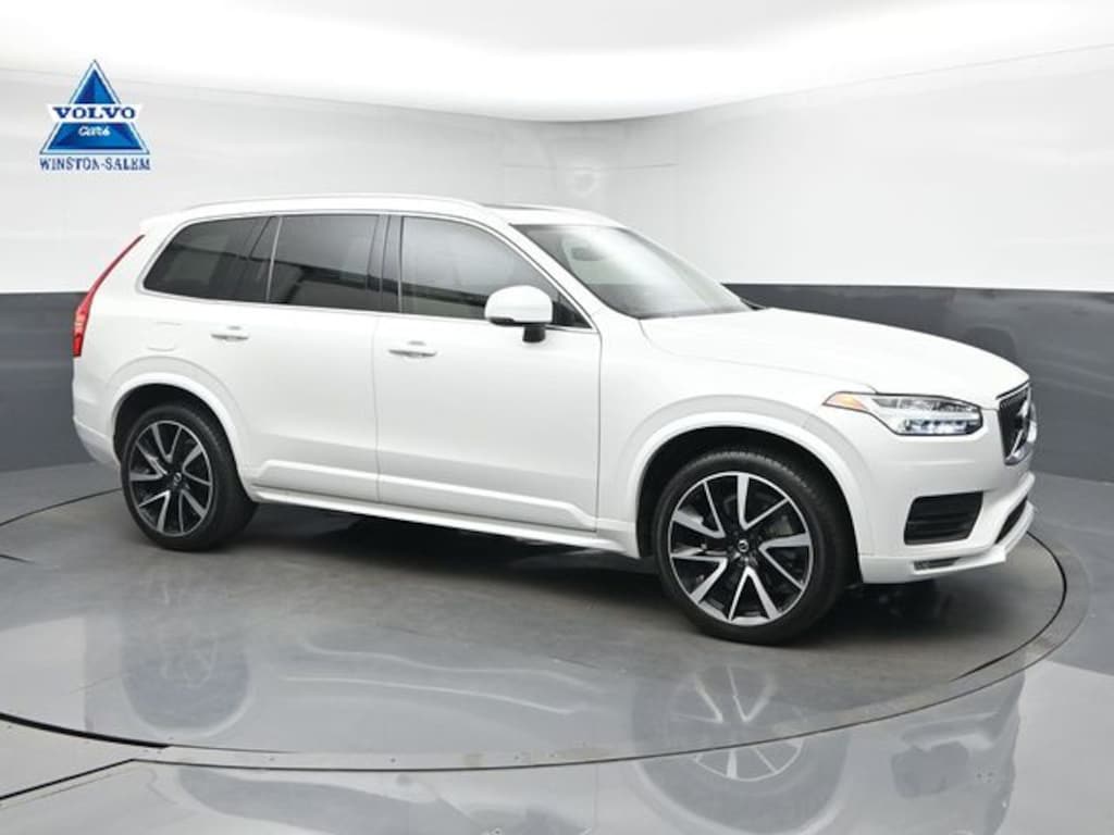 Used 2020 Volvo XC90 T6 Momentum SUV