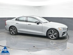2025 Volvo S60 B5 Plus Sedan