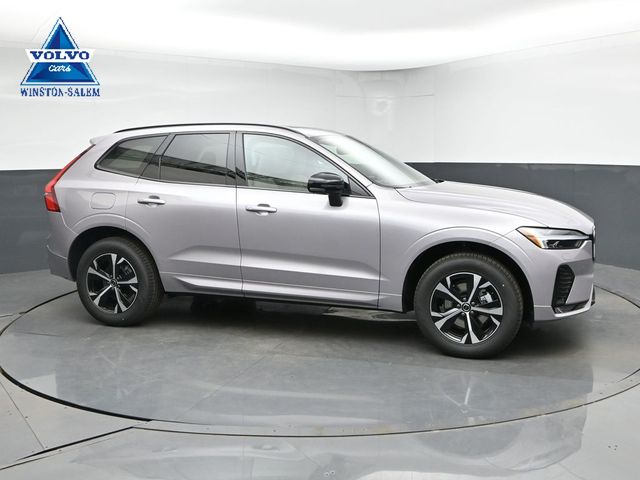 2026 Volvo XC60 B5 Core Dark AWD's photo