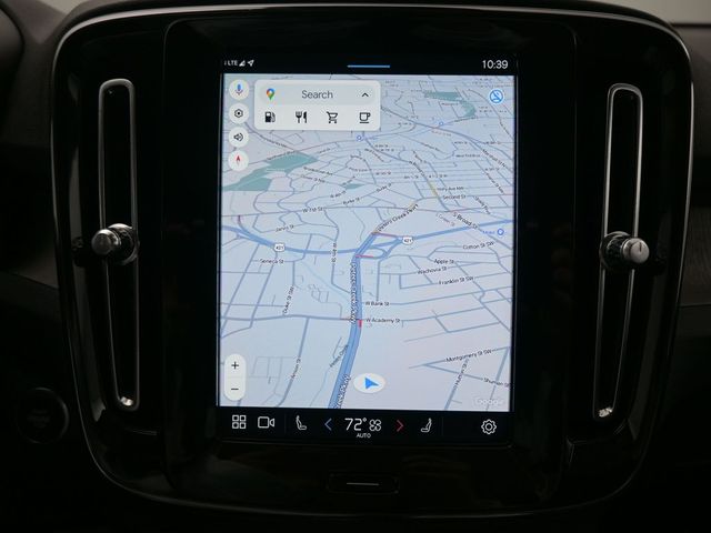 2024 Volvo XC40 Plus - Photo 13