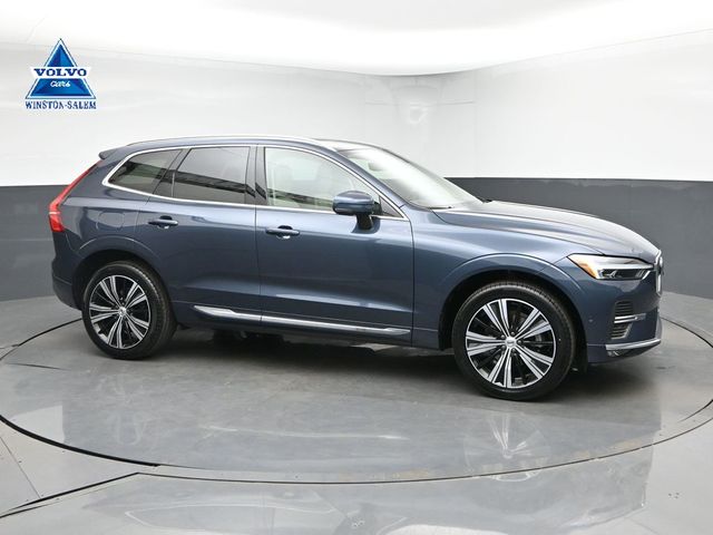 2023 Volvo XC60 B5 Plus Bright Theme FWD's photo