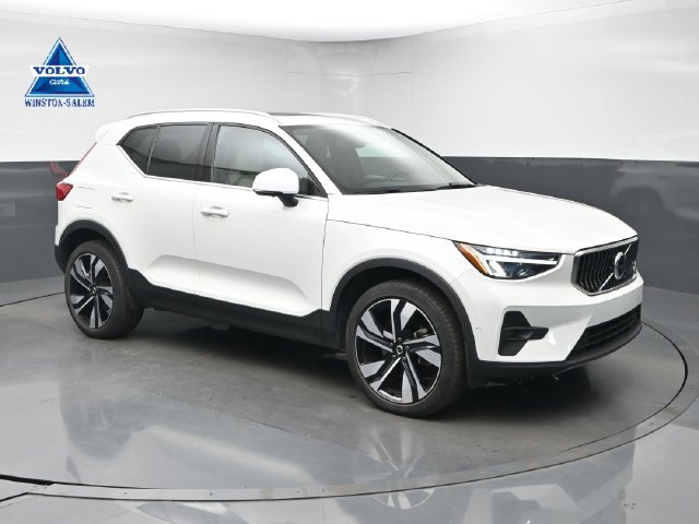 2024 Volvo XC40