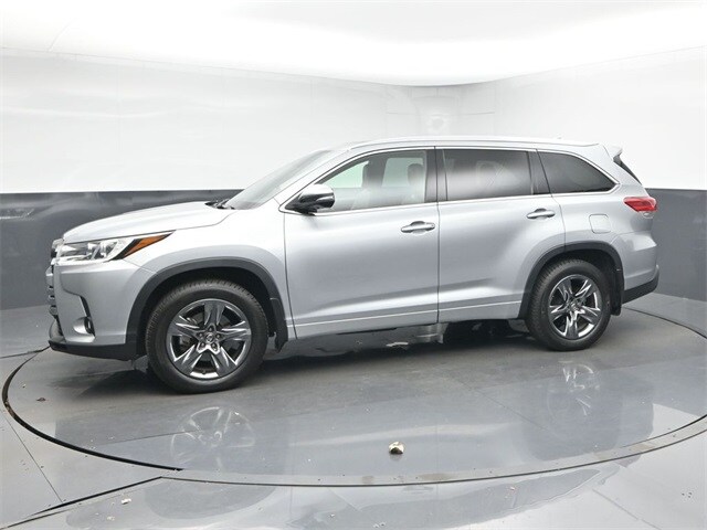 2017 Toyota Highlander Limited Platinum photo 4