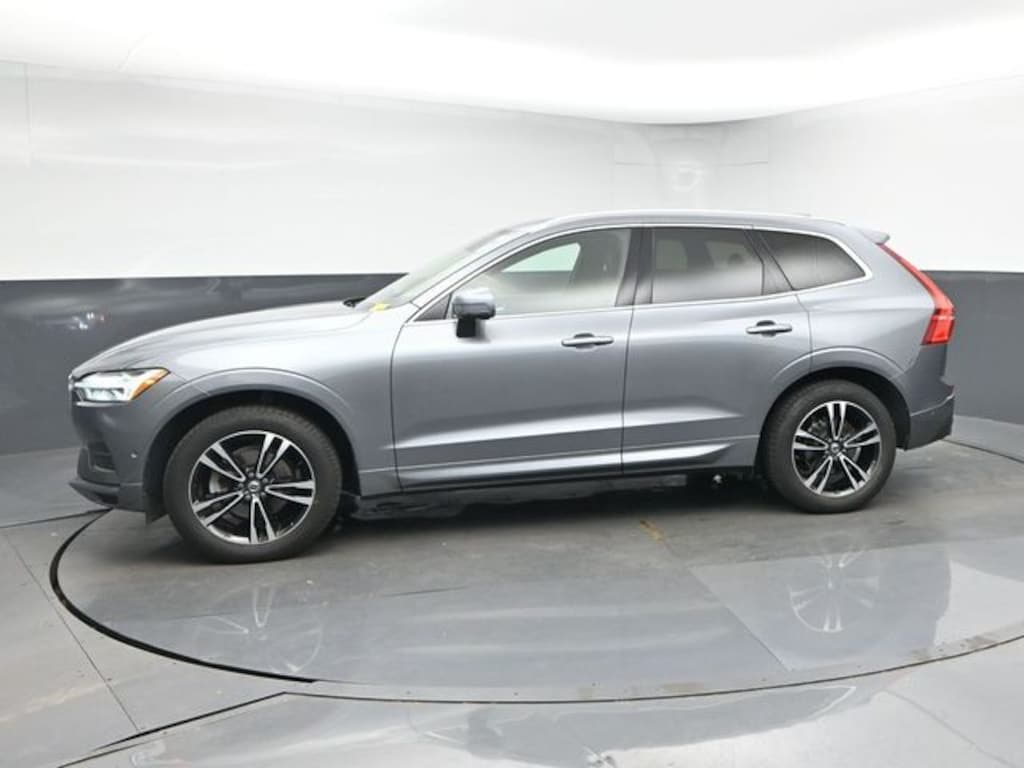 Used 2019 Volvo XC60 T5 Momentum SUV