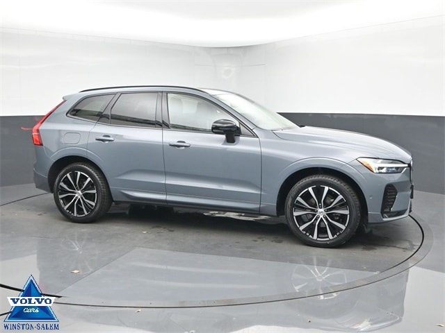 2023 Volvo XC60 Ultimate's photo