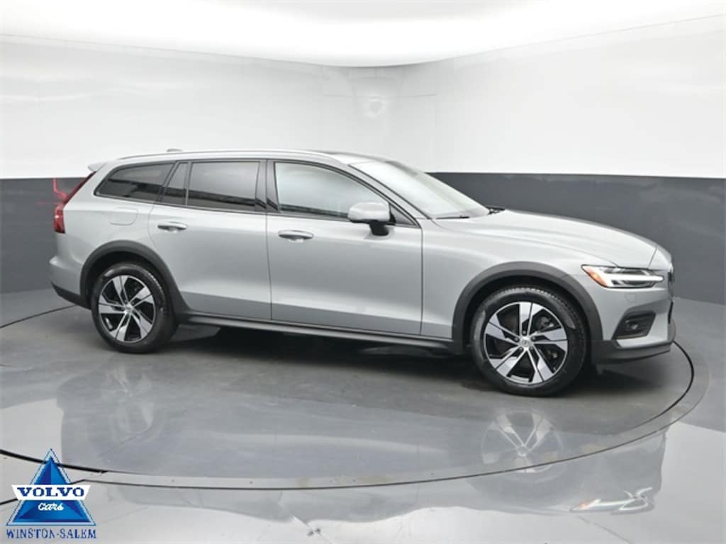 Used 2024 Volvo V60 Cross Country B5 Plus Wagon