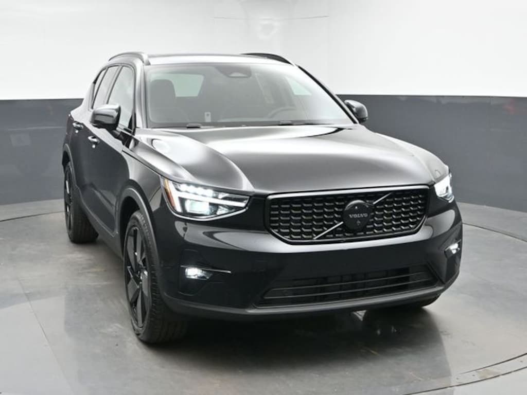 New 2026 Volvo XC40 B5 Ultra Black Edition SUV