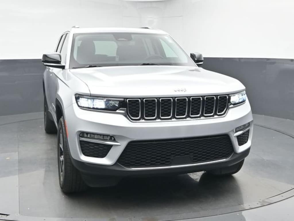 Used 2023 Jeep Grand Cherokee Limited SUV